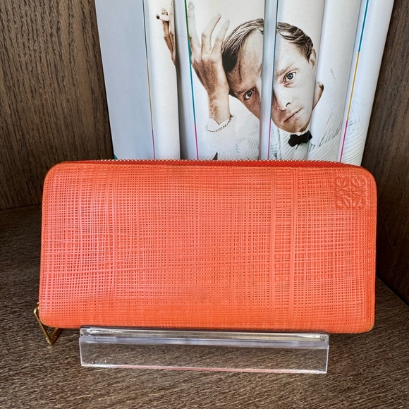 Rare Loewe Goya 4 Textured Anagram Zippy Wallet - Picture 2 of 10